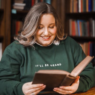 Librarian @BoatwrightInfo, medievalist, ND mental health advocate. @ucddublin MA Medieval Studies & MLIS. @medievalnd alumna. MSS/Fragments nerd 📖