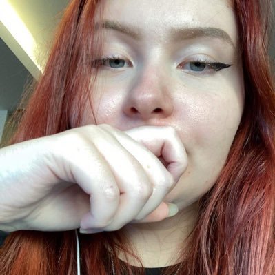 andinohusi's profile picture. kinda busy rn im in the magic realm