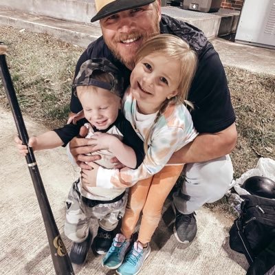 Pitching Coach for @SNUbaseball | Husband to Kayla, Father to Kensley, Kyzer and Kollyns. Baseball is the sport I love, but does not define who I am. John 1:5