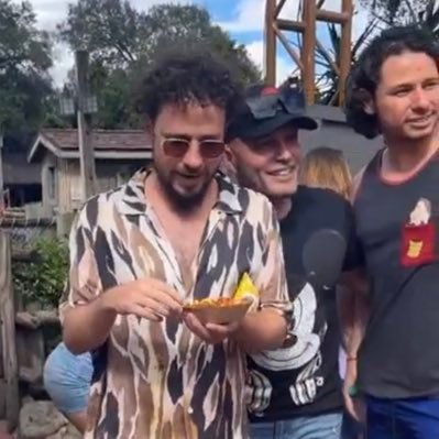 antonioaviles6's profile picture. La única máquina del tiempo que conozco se llama Música.