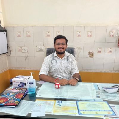 Vishrut1998's profile picture. 