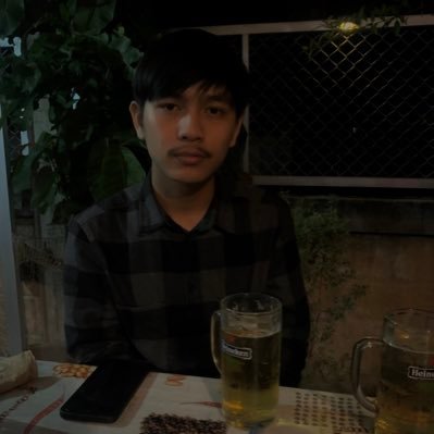 mln_na's profile picture. 