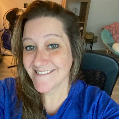 Proud Mama, 👉🏻Accounting expert. Kindness goes along way. 🌼Keep a Happy Thought. 🦋