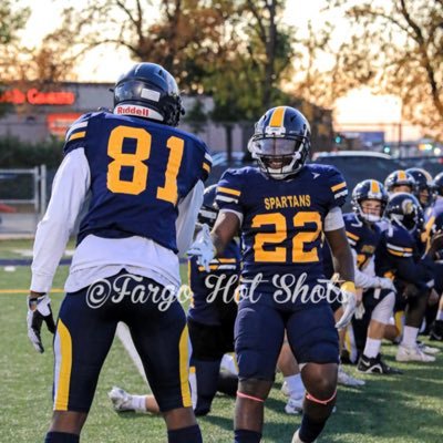FNH 23’ (ND) 5’10🏀 PG #24. 🏈RB/ATH/190 lbs 3.2 GPA #22. Contacts: 701-409-3446 williams.a.john22@gmail.com