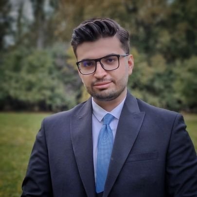 husband,Son,grandson,cousin &
interested in History,politic,painting and sleeping.
Medical Intern
اندیشمند، متکلم و فقیه اصولی فرقه لاادری گری