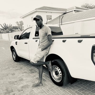 sechleswadula's profile picture. Do your job to a tick 👌🏼