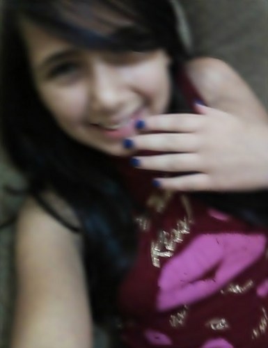 Elα αmα gritαr & isso é viver , elα sαbe dαnçαr & αdorα correr , elα é tão simples qαnto α poesia , tão fαcil de αmαr sem ser compreedidα ♫