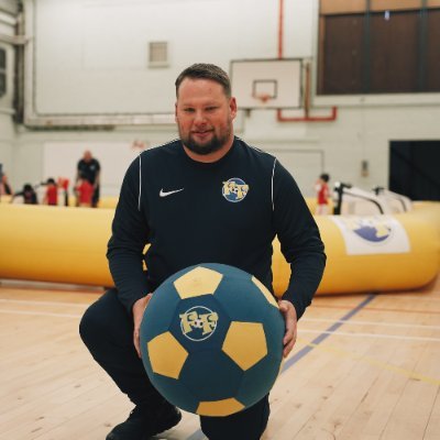 Head Coach at the @FballFunFactory | Train with me at📍Salesian School📍Woking Hockey Club📍Guildford County School.Register your child for a free 3-week trial.