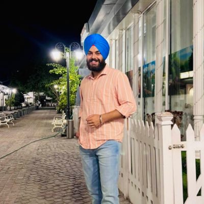 jaskaranveers10's profile picture. Student | तबला वादक | basketeer | businessman |