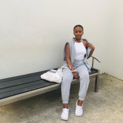 GodlozaZintle's profile picture. Don’t just exist,live🤍
IG:godlozatwins 
PE