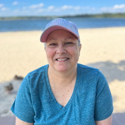 Sheryl Skutelsky has been dealing with MS since the 1980s. She now raises MS awareness one like at a time ... https://t.co/B5MX4OIDc3 ... 11k likes