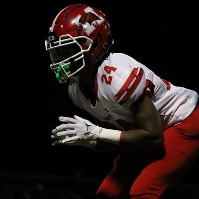 Chicago Marist | '24 - 🏈 DB/Slot/ATH -5’10 160lbs / Midwest Boom💥7x7 | 🏃‍♂️ LJ/TJ/200m/400m |Student/Athlete 3.57/4.0 GPA (Deans List) / NCAA ID #2208631925