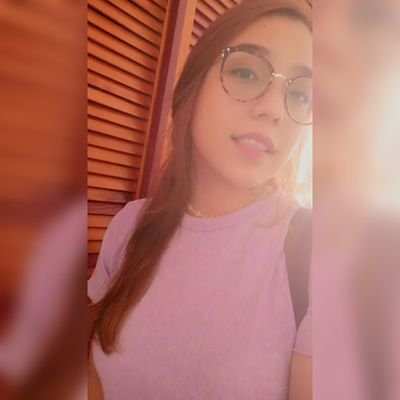 angiepiedra_'s profile picture. Me ven feo y lloró, mi artruline a veces no es suficiente.