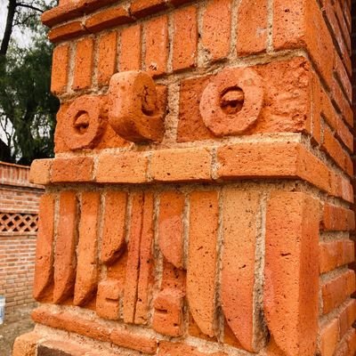 Arquitecto ... Proyectista, Constructor y Artífice del Neoacolhua pa' mis adentros.