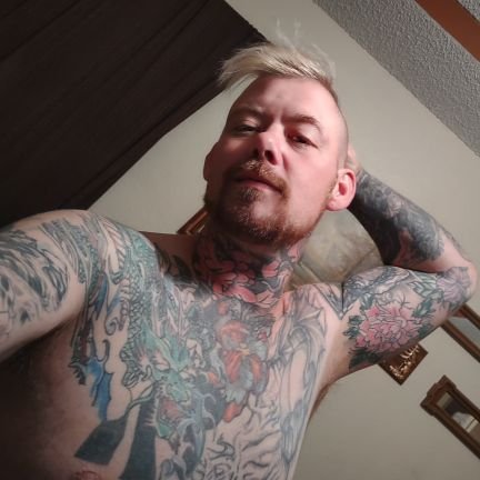 BubbaNeuman's profile picture. I wanna eat your pussy until you can't think