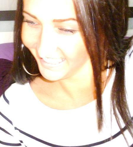 esmeeeeeeeee's profile picture. the love of my life, mike.