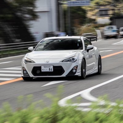 mr-sの前期乗ってました。86とジムニー 乗ってます良かったらフォローお願いします。 ロードバイクも乗ってます。