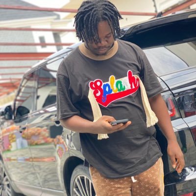 IzzyWilde10's profile picture. 💕💕💕