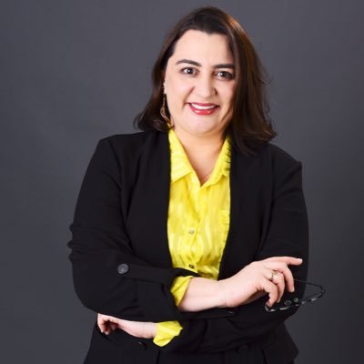 Advogada-Direito Público. Sabedoria 5:18 “Tomará por couraça a justiça e por capacete a integridade no julgamento.”