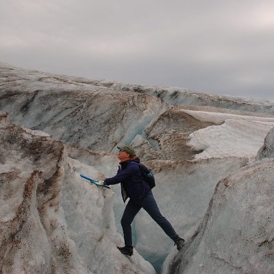 Marine biologist and geographer working to make complicated science accessible to people through maps, stories, and conversations.
Writer at @glacierhub. UO '23