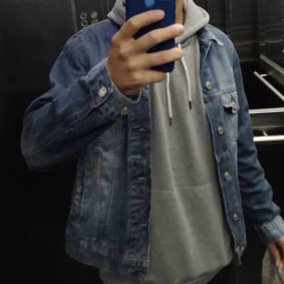 Tonimiguel03's profile picture. 