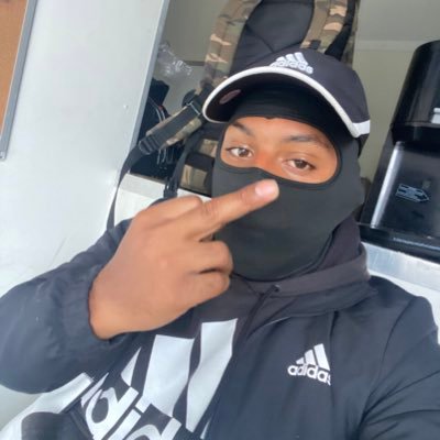 jefejrrrr's profile picture. for entertainment purposes only 🙃 “straight” 1994 ⏳