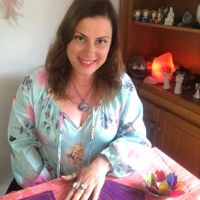 🏠Melb 🇦🇺 🦘AUSTRALIA International Psychic | Mediumship 👩🏻⚕️20 Years Experience 📱Text 📧Email 📞Phone Readings 👇🏻book https://t.co/UiizCEIfZa