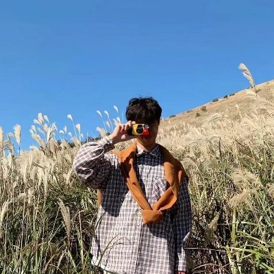 YinghuanZhang's profile picture. 