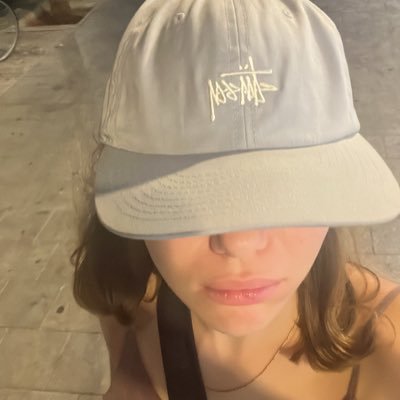 abbychemerisov's profile picture. דברו איתי על היפ הופ, אני גם מקעקעת היפ הופ