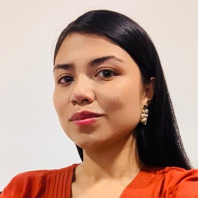 “Quien Ayuda a Ganar la Guerra, No sirve para hacer la Paz” Diana Uribe.