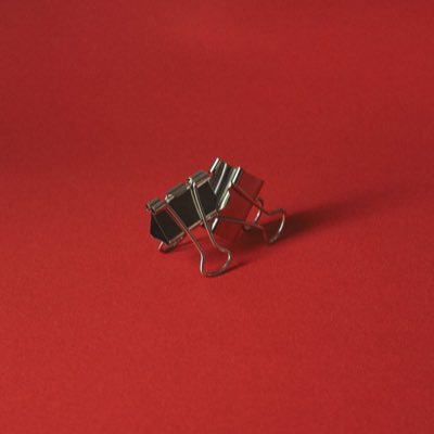 sumhide's profile picture. 写真家_Photographer / Based in Tokyo ◎銭湯と山時折DJ https://t.co/P9R3dMqztS -- #無意識な生活 #家と店 🍛 Podcast小石の裏側みてみたい