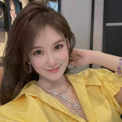 Monet80192240's profile picture. Happiness lies in sharing.