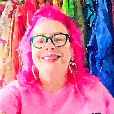 librarydoodle's profile picture. ❤️🐞🐝🌱🦋 🦄@librarydoodle@ausglam.space