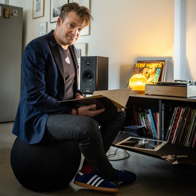heb met @molenhuis77 de liefde, 2 kids en 1 @vegafabriek ׀ directeur-bestuurder De Toegang | racefiets ׀ schrijft: @hetiskoers @wielrenblad @Bicyclingnl