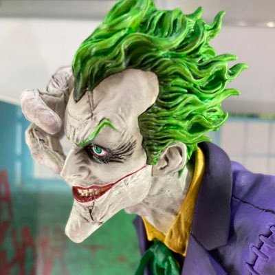 フィギュア収集が趣味の家族持ち会社員👨💼🤲フィギュア好きの方たちと仲良くフィギュアを楽しみたいです😊✨🙌お酒も大好きです😘🍺 損得勘定抜きのお付き合いがモットー!!SNSでも素敵な出会いは沢山ある🥹👍✨自分なりの最強コレクションを目指して日々収集😝‼️ 最近はソフビまで手を出してます🫢‼️