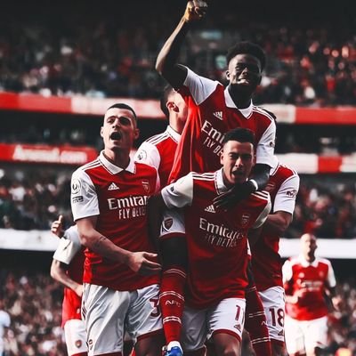 Top Gooner, Spud hater, Season ticket holder, also a proud father of 3.Groomng my kids to be better than Messi. Don't take a retweet as an endorsement. #RedArmy