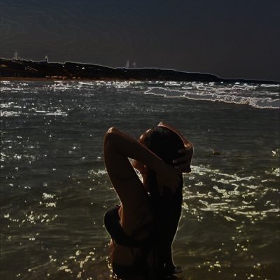 SephoraSafoura's profile picture. شاه من خدای من 🩵 @PahlaviReza