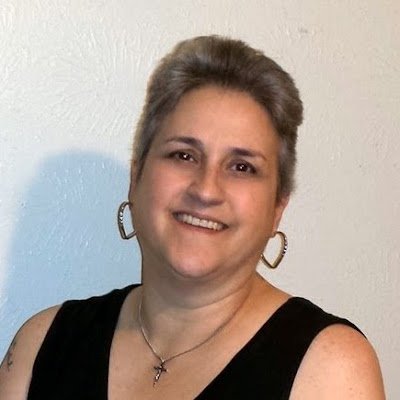 @AirlinersLive moderator, aviation enthusiast, wife/mother/grandmother, video gamer, native Texan, and very proud Liberal Roman Catholic!
