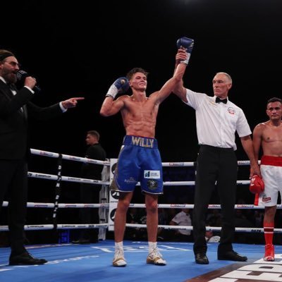 Professional boxer 10-0 (3ko’s) | Promoted by Eddie Hearn & Matchroom Boxing | WBA Continental Champion | 𝐓𝐇𝐄 𝐅𝐔𝐓𝐔𝐑𝐄 𝐎𝐅 𝐁𝐎𝐗𝐈𝐍𝐆 🇬🇧