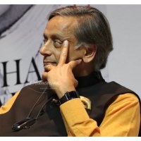 Shashi Tharoor(@ShashiTharoor) 's Twitter Profile Photo