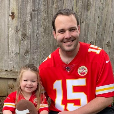 Husband to @sally_burns18. #GirlDad. Sports. Cats. Swiftie. Food. Patrick Mahomes. Kansas State alum. #ChiefsKingdom #KCBaby #ThunderUp #SeaKraken