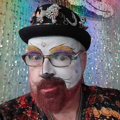 A proud member of the Palm Springs Sisters of Perpetual Indulgence. Spreading joy and expiating guilt through love and acceptance and happiness. @GingerBearLMC