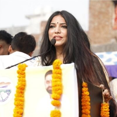 Aapki_Chhavi's profile picture. @ChhaviDr Fans Club 🇮🇳
https://t.co/bMp9ps2uXz
