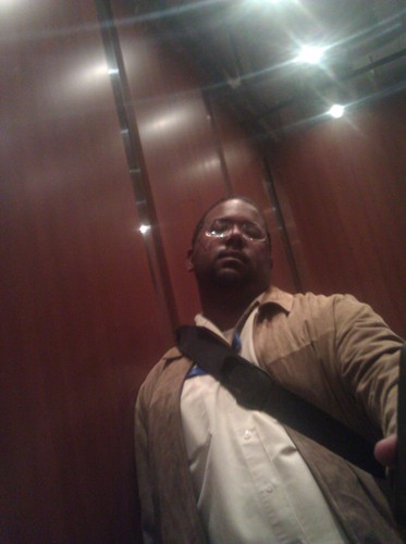 Lyricist, beatmaker, videographer, Web guy via the DMV; 1/3 of @subwooferscienc and 1/2 of DPA