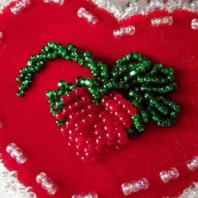 Starr Merrie Native Gifts is a minority owned small business by Eliza and Shawn Skenandore. They offer
services such as Culture Presentations for institutions l