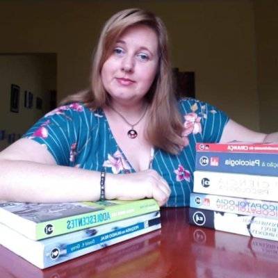 SinaTeski's profile picture. Psychologist, Psychotherapist, Professor and Researcher. Master, and Doctor in Education from Federal University of Paraná (UFPR).