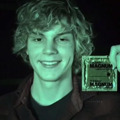 † 16yo † ahs † Evan Peters † fuck sports † INTP † cats † phonk †