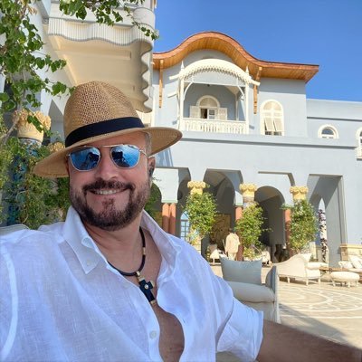 Hubert37975736's profile picture. Dieu