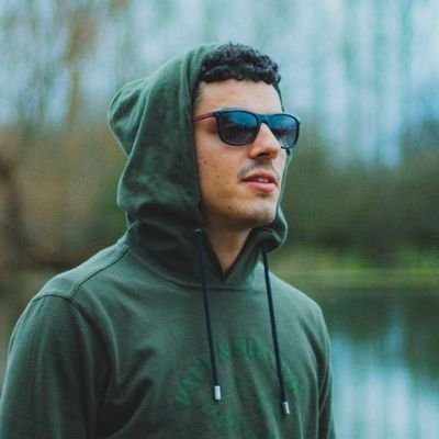 kimseye hayran değilim takibe takip
24 saat içinde mutlaka GT yaparım
Anı yaşa yarının garatisi yok🥰😍💎