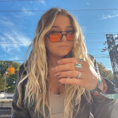 marniroseee's profile picture. it’s all gravy baby